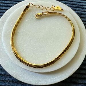18K Gold Bracelet Herringbone